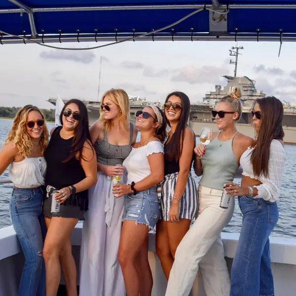 Girlfriends Fun Party Boat Tour